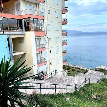 Apartment Paradise *