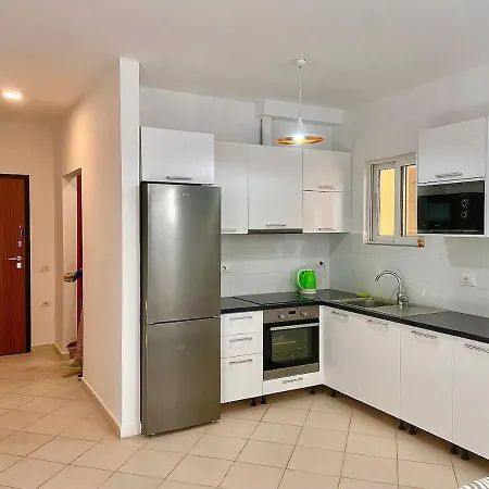 Apartment Paradise *