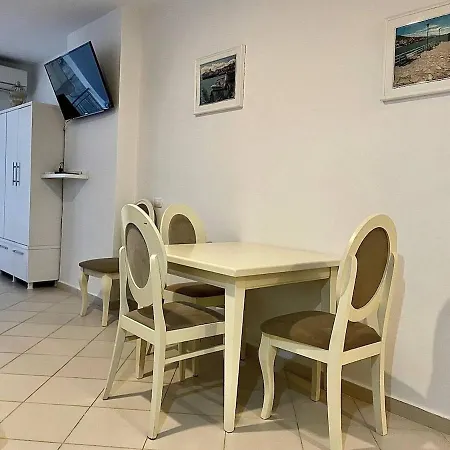 Paradise סרנדה